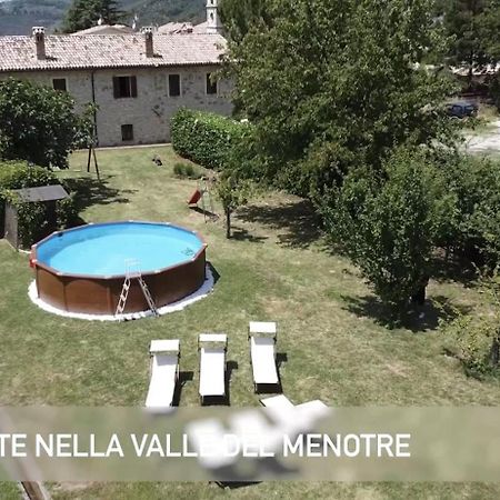 Casa Ridente Nella Valle Del Menotre Con Giardino Pale Exterior foto