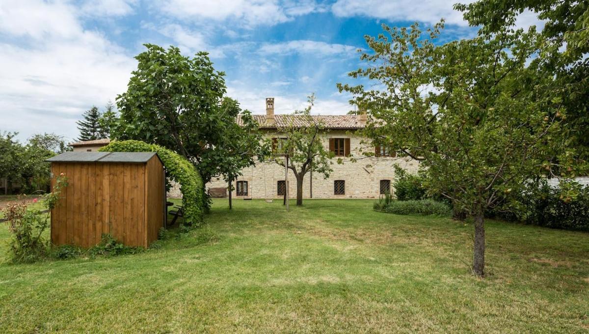 Casa Ridente Nella Valle Del Menotre Con Giardino Pale Exterior foto